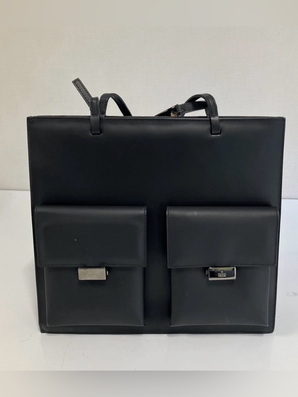 Gucci Black Leather Shoulder Bag with Dual Front Pockets